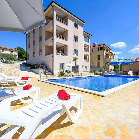 Stancija Amorozo 5 - Apartment N. 7 Porec Exterior photo